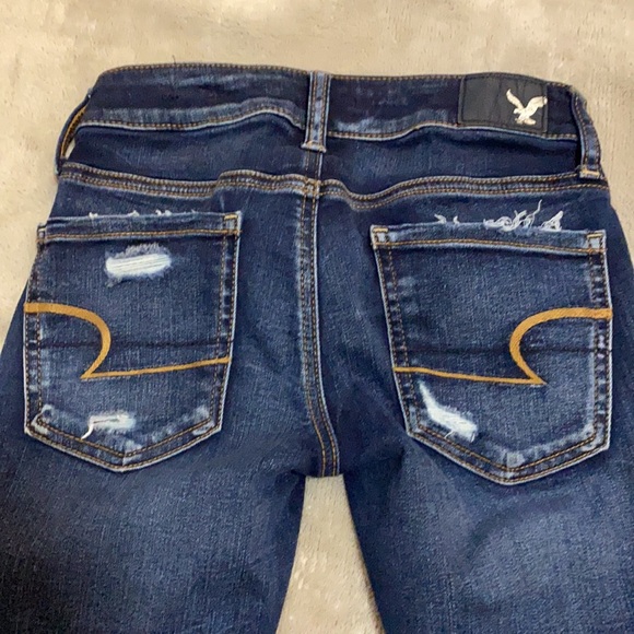 Distressed American eagle skinny jeans - Picture 5 of 8